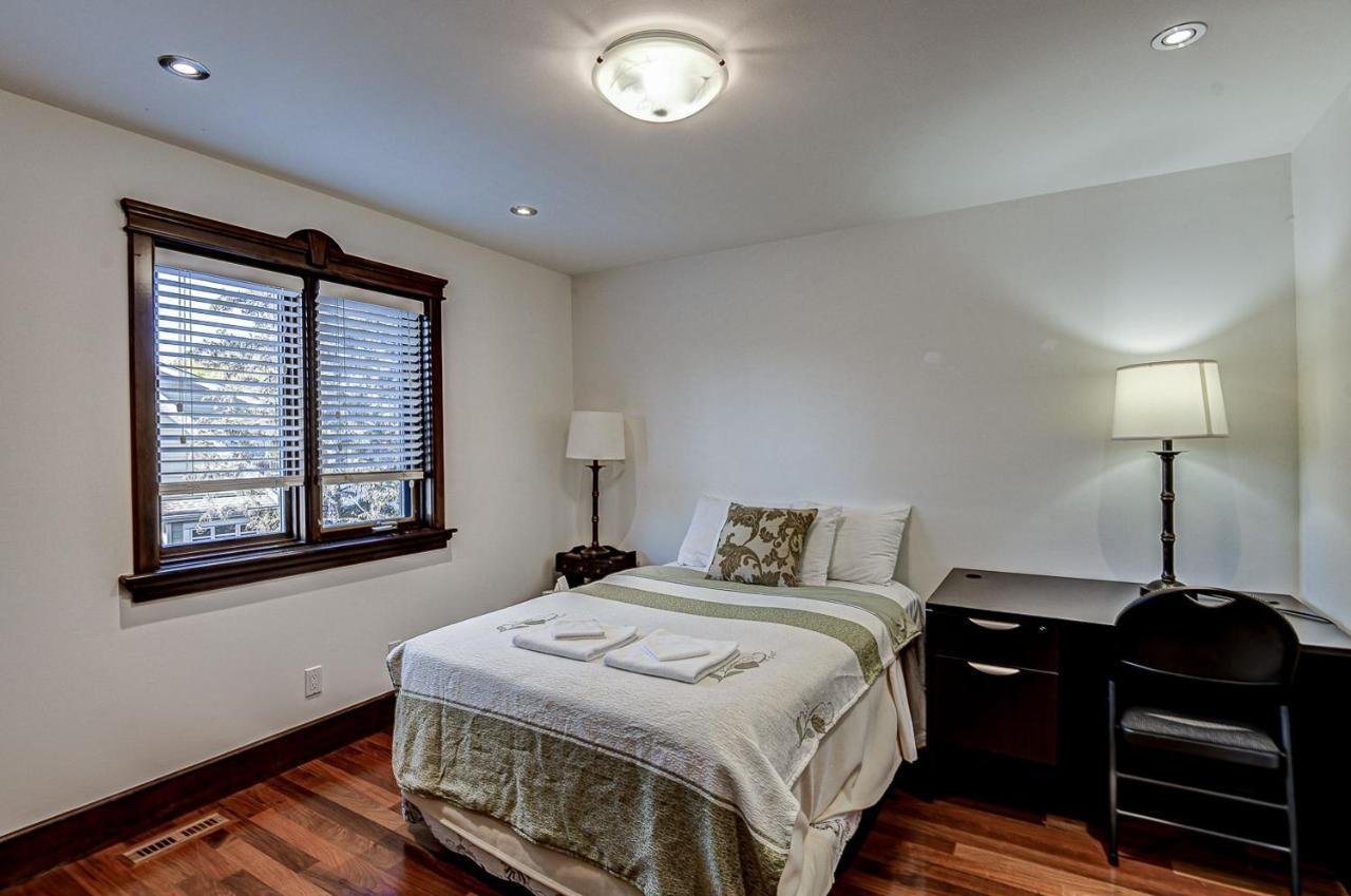 Westmount River Inn YYC Buitenkant foto