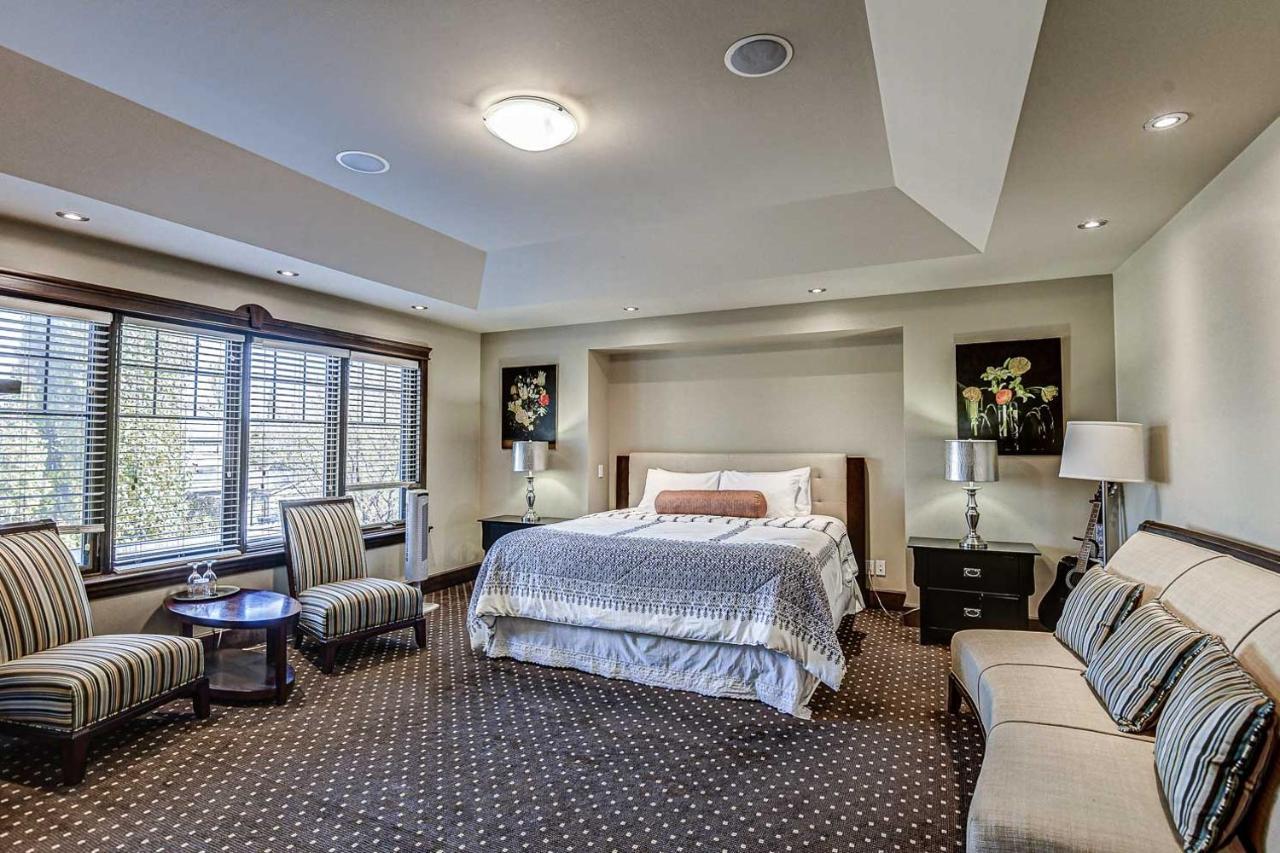 Westmount River Inn YYC Buitenkant foto