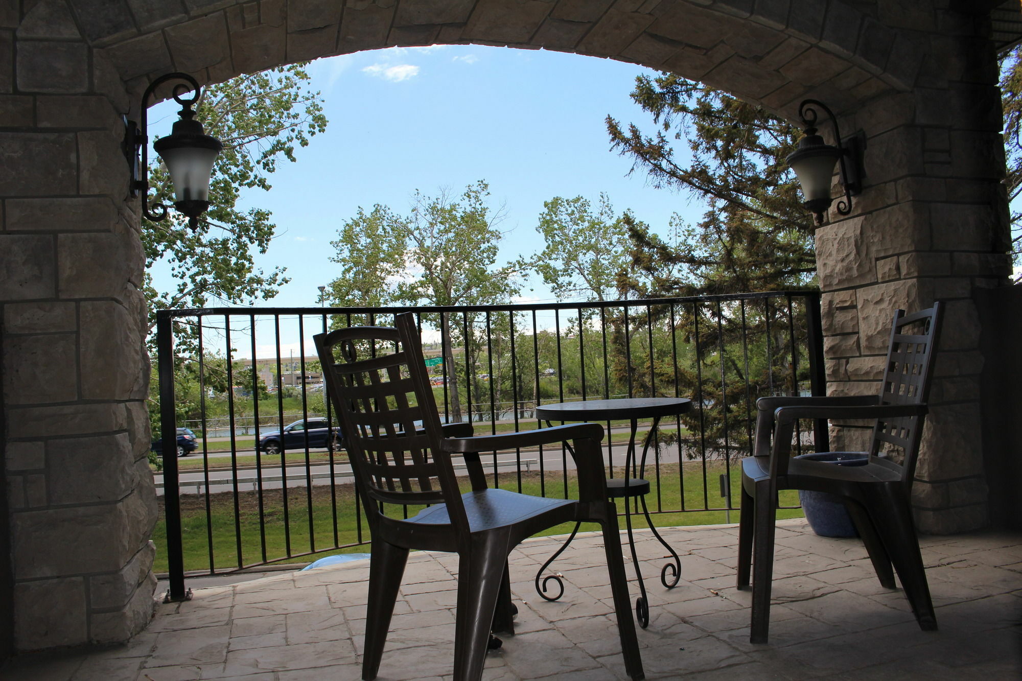 Westmount River Inn YYC Buitenkant foto