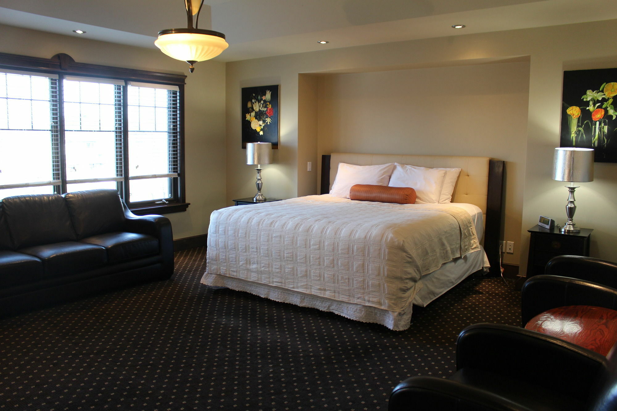 Westmount River Inn YYC Buitenkant foto